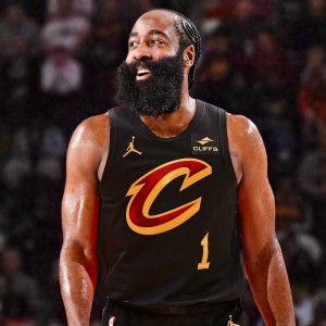 开云体育官网-哈登交易影响多大？骑士夺冠赔率从第八升第三 两大内线将被激活