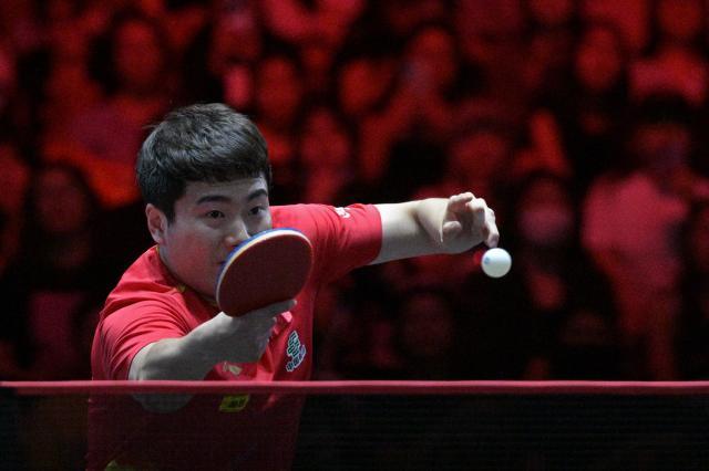 （体育）（1）乒乓球——WTT新加坡大满贯：梁靖崑晋级决赛XxjpseC008666_20250208_PEPFN0A001.jpg
